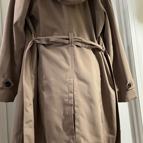 jacket - Picture 8 of 8